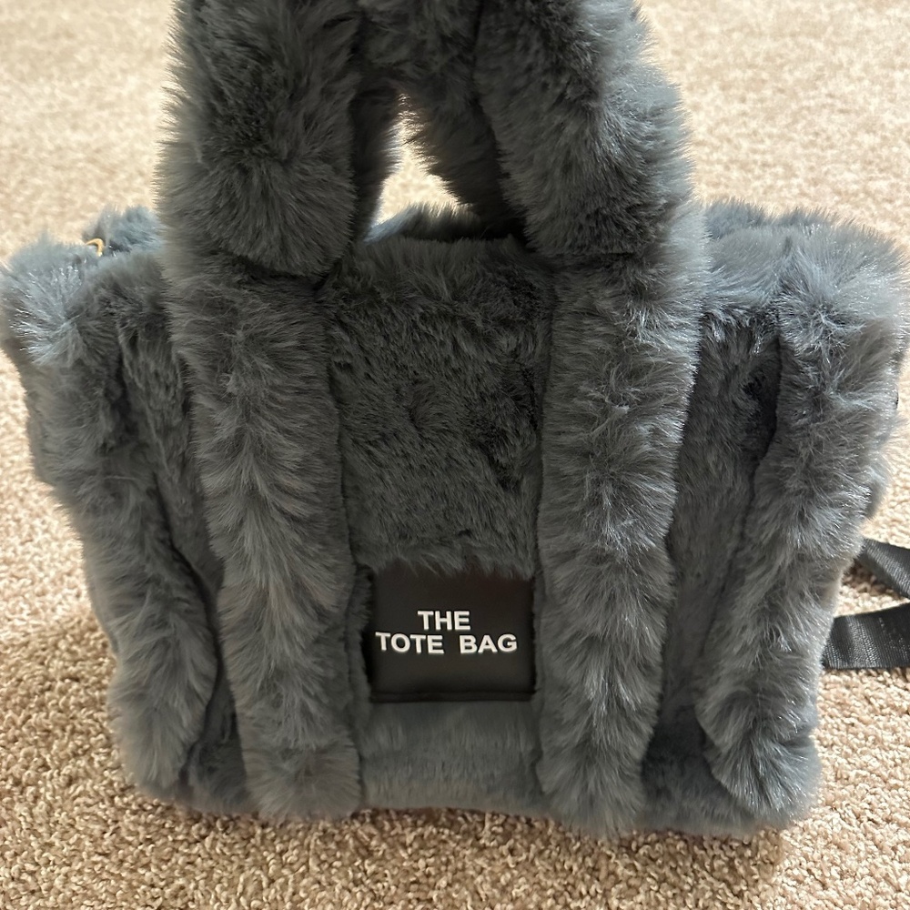 Unbranded fur totebag